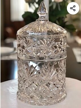 Vintage Shannon Crystal biscuit jar